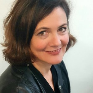 Andrea farbig